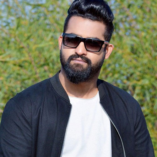 jr ntr,kalyan ram,director babi,jai lava kusha movie titel  ఈ టైటిల్ ఎన్టీఆర్ కి సూట్ అవుతదా..?